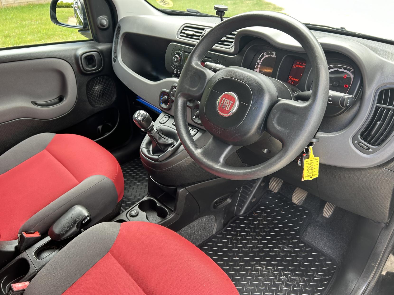 Fiat Panda 1.2 Pop Hatchback 5dr Petrol Manual Euro 5 (69 bhp)