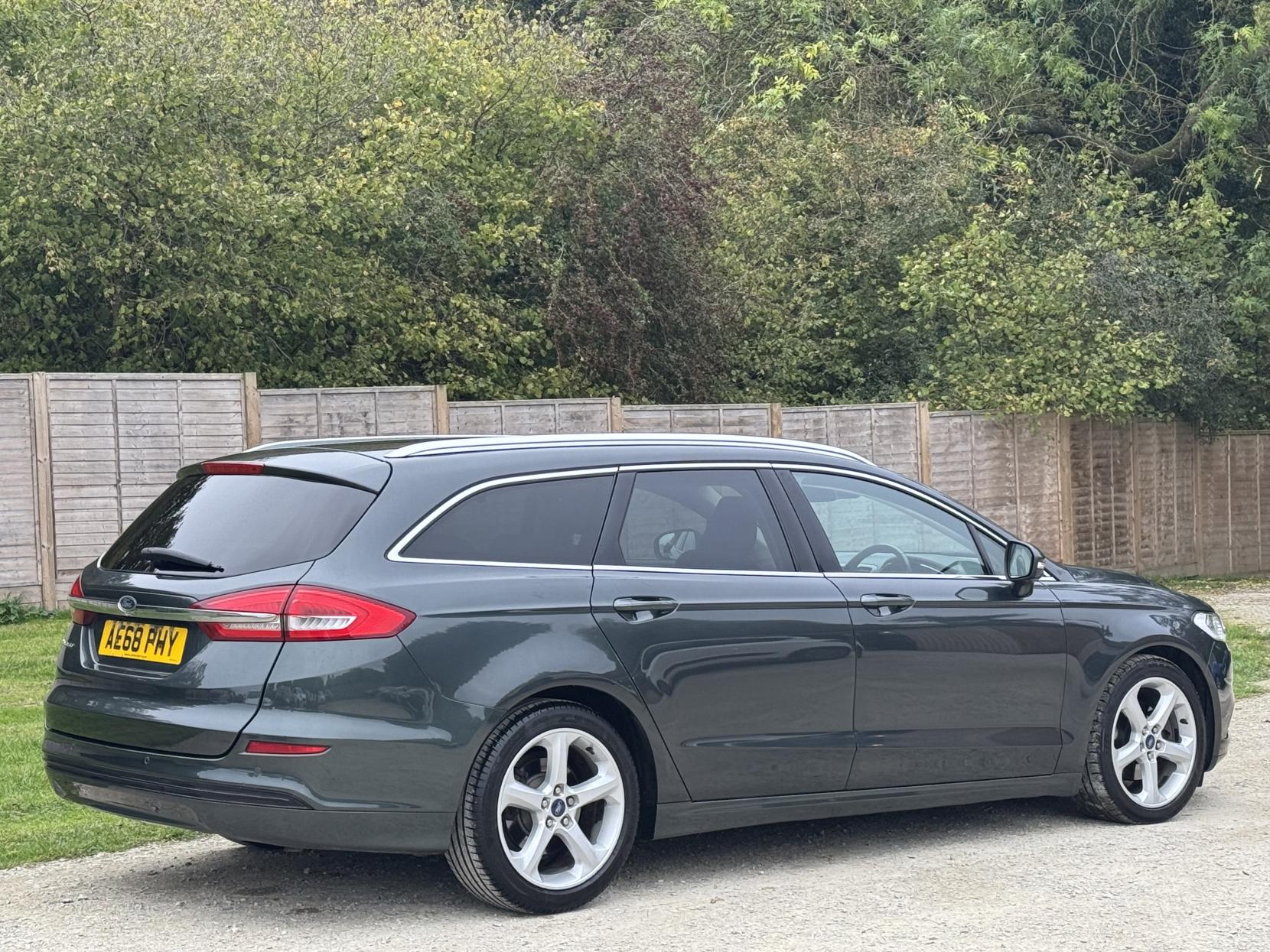 Ford Mondeo 2.0 TDCi Titanium Edition Estate 5dr Diesel Manual Euro 6 (s/s) (150 ps)