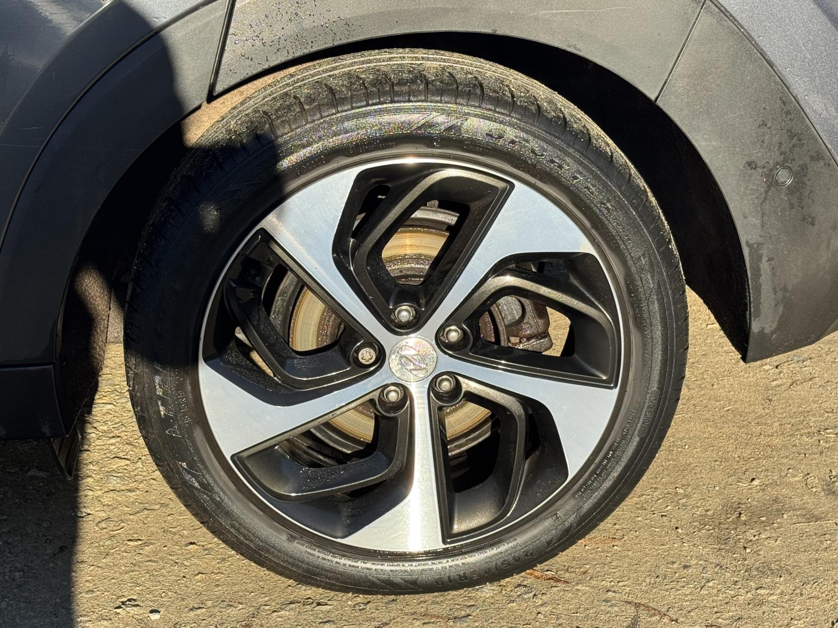 Hyundai TUCSON 1.7 CRDi Blue Drive Premium SE SUV 5dr Diesel DCT Euro 6 (s/s) (141 ps)