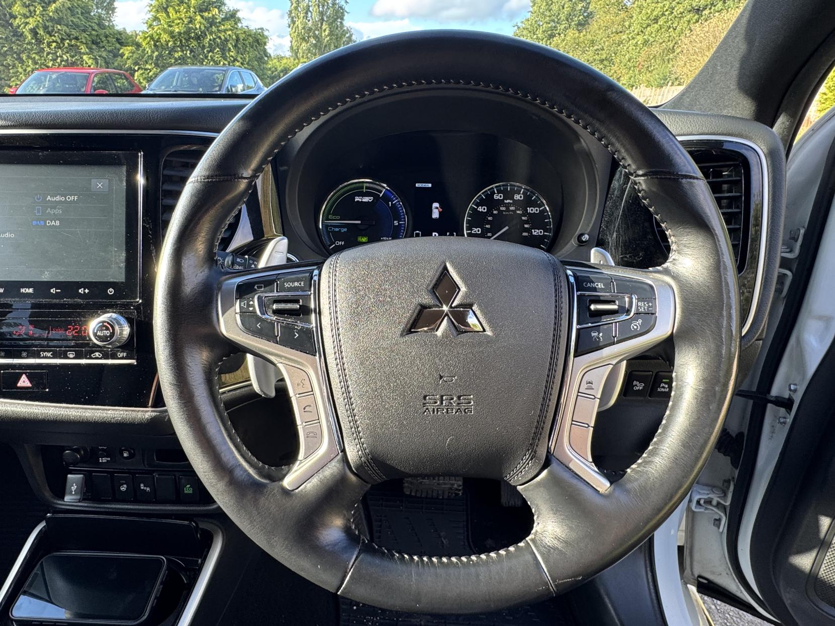 Mitsubishi Outlander 2.4h TwinMotor 13.8kWh Exceed Safety SUV 5dr Petrol Plug-in Hybrid CVT 4WD Euro 6 (s/s) (224 ps)