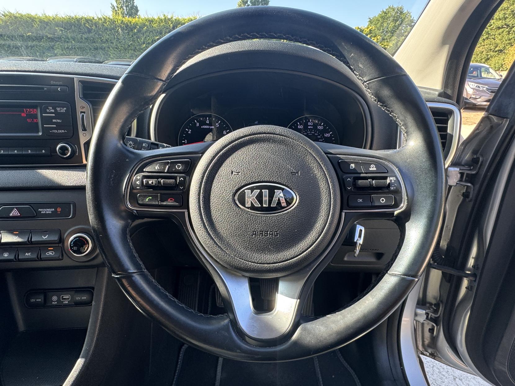 Kia Sportage 1.6 GDi 1 SUV 5dr Petrol Manual Euro 6 (130 bhp)