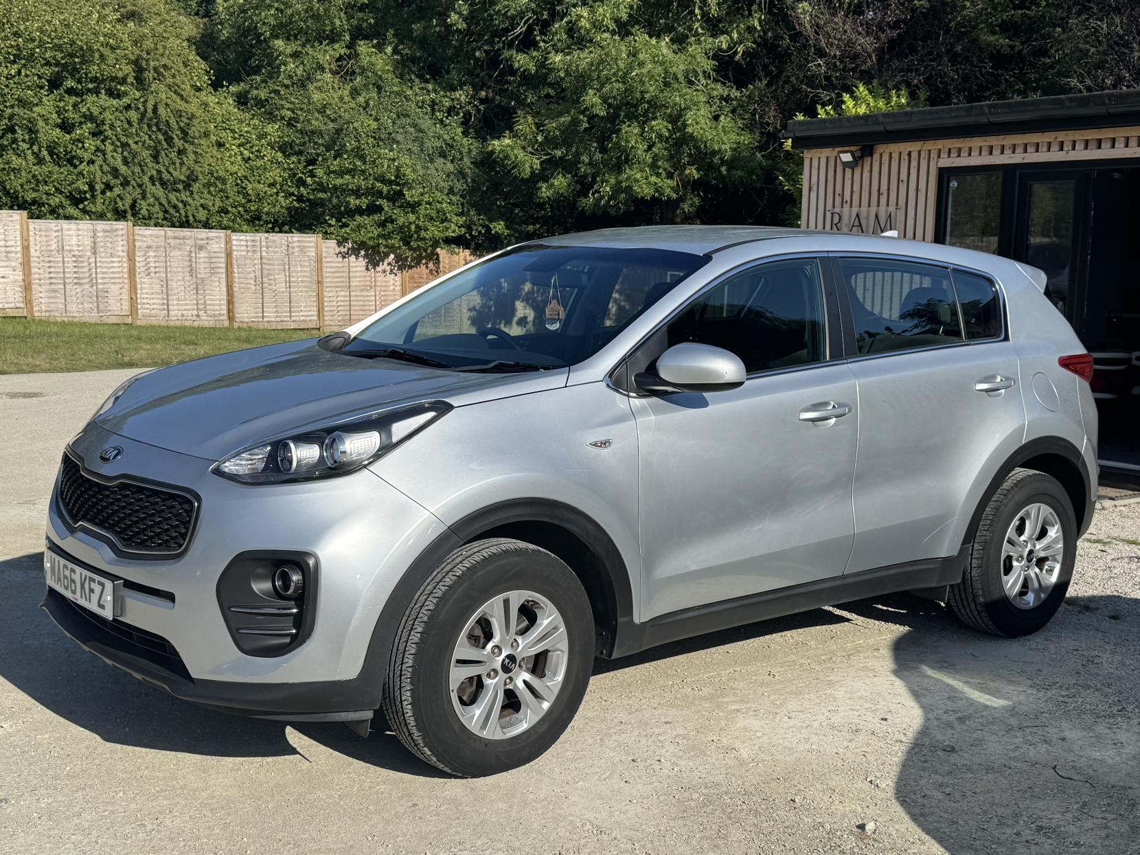 Kia Sportage 1.6 GDi 1 SUV 5dr Petrol Manual Euro 6 (130 bhp)