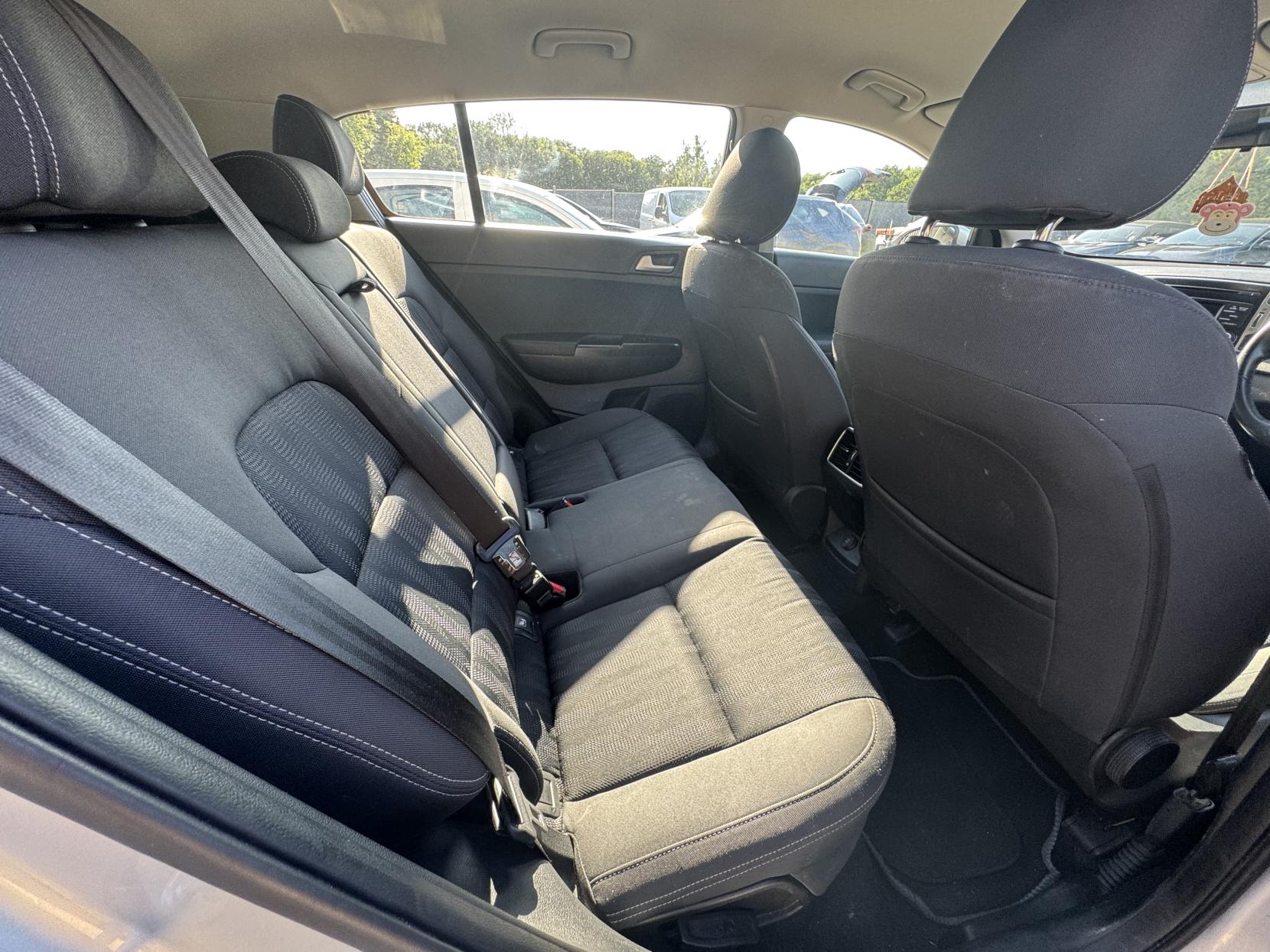 Kia Sportage 1.6 GDi 1 SUV 5dr Petrol Manual Euro 6 (130 bhp)