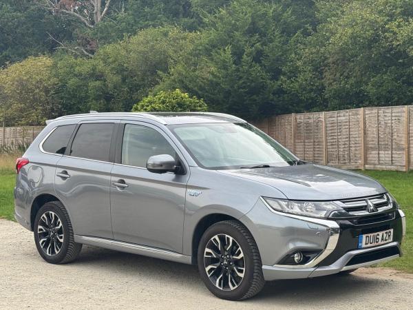 Mitsubishi Outlander 2.0h 12kWh GX5hs SUV 5dr Petrol Plug-in Hybrid CVT 4WD Euro 6 (s/s) (200 ps)
