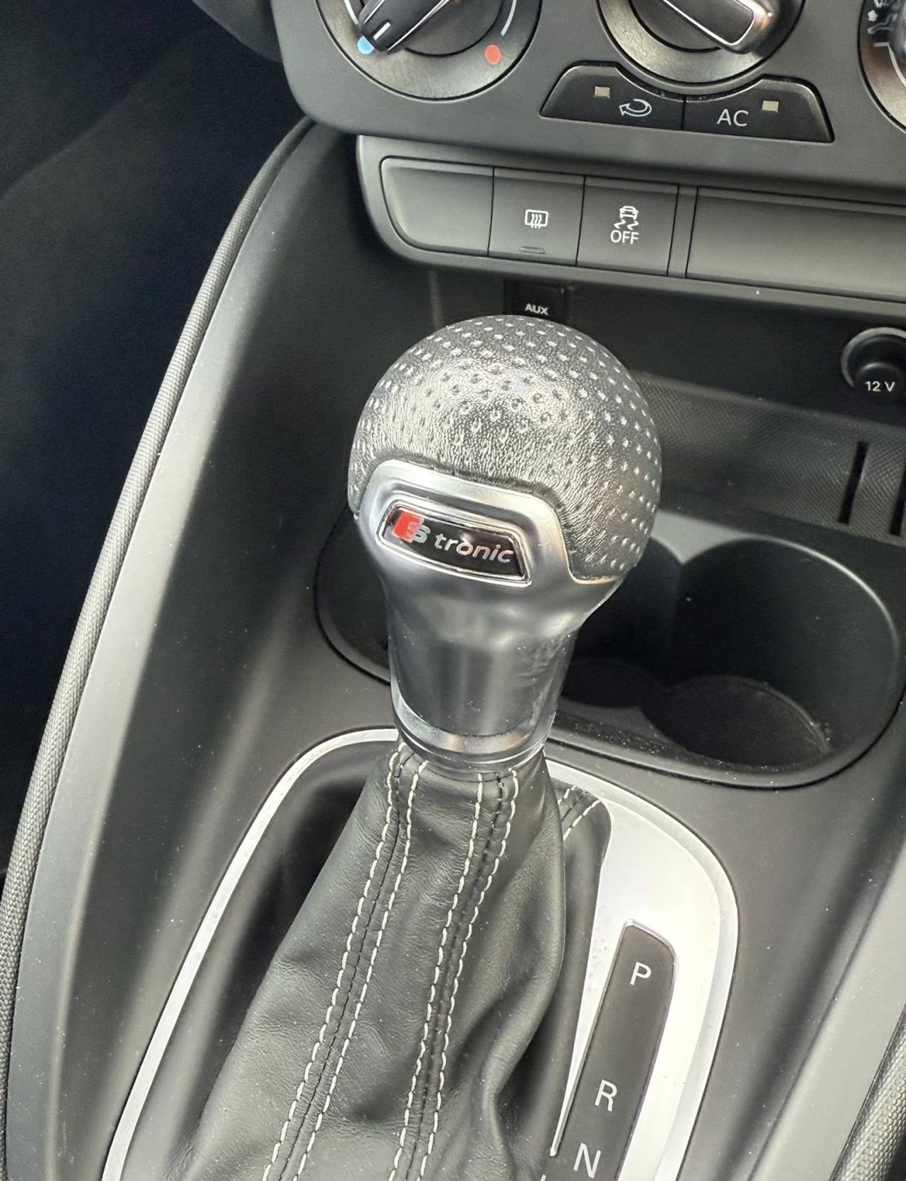 Audi A1 1.4 TFSI S line Style Edition Hatchback 3dr Petrol S Tronic Euro 5 (s/s) (122 ps)