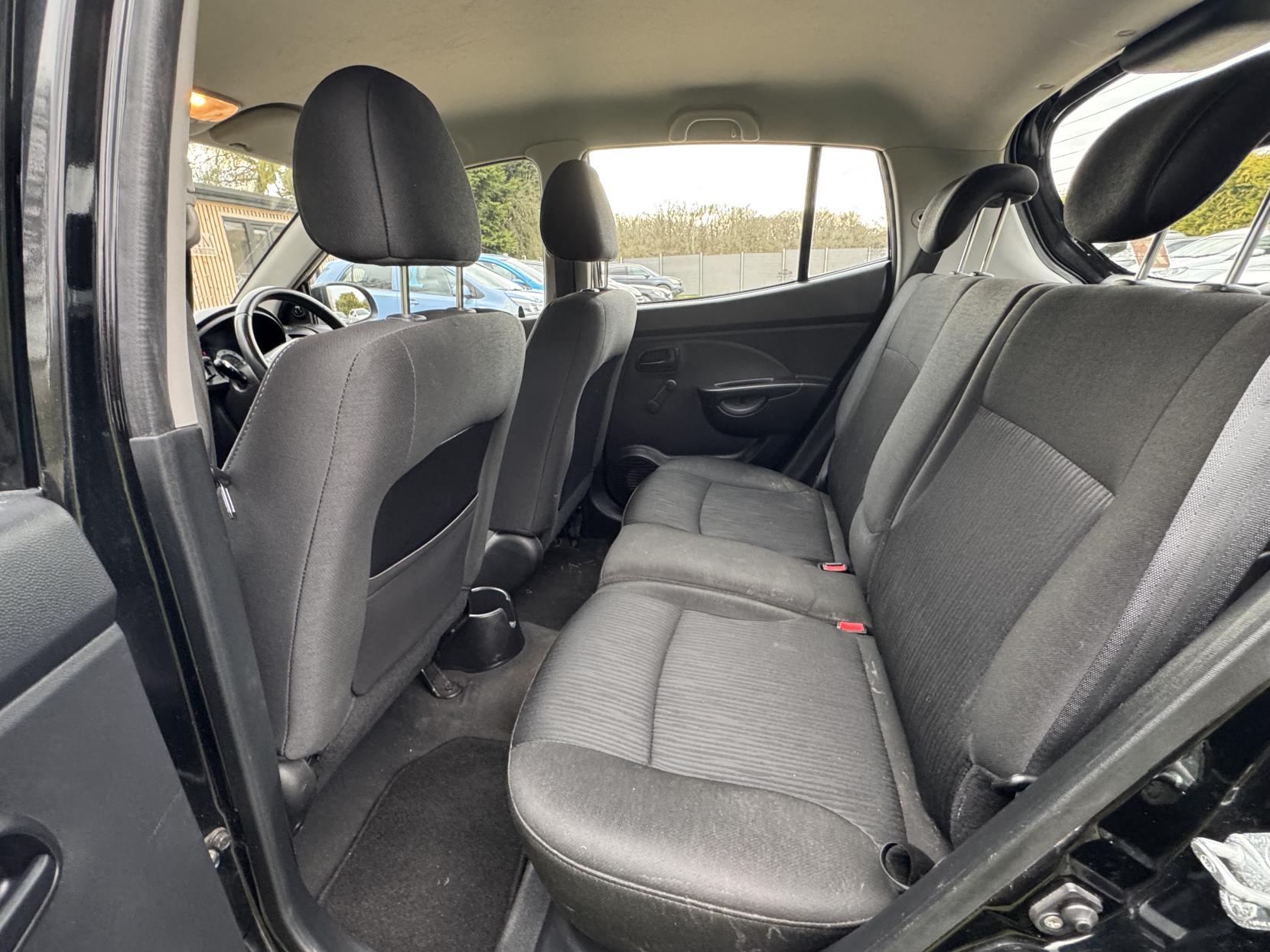 Kia Picanto 1.1 Domino Hatchback 5dr Petrol Automatic (137 g/km, 64 bhp)