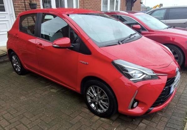 Toyota Yaris 1.5 VVT-h Icon Hatchback 5dr Petrol Hybrid E-CVT Euro 6 (s/s) (100 ps)