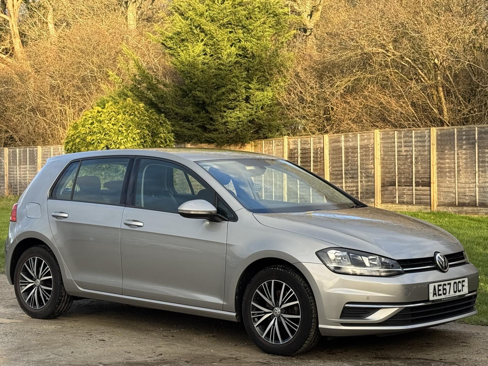 Volkswagen Golf 1.4 TSI BlueMotion Tech SE Nav Hatchback 5dr Petrol Manual Euro 6 (s/s) (125 ps)
