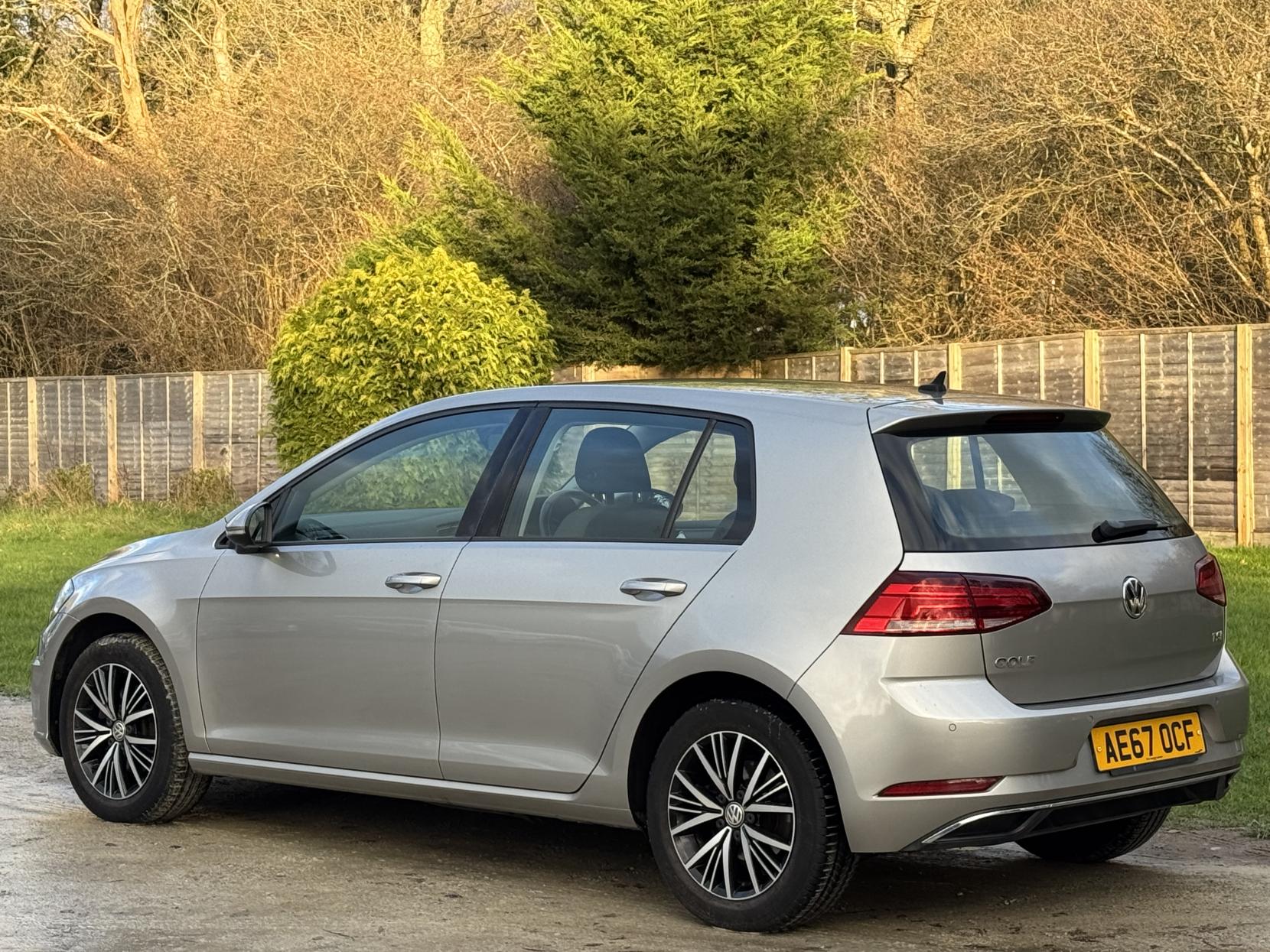 Volkswagen Golf 1.4 TSI BlueMotion Tech SE Nav Hatchback 5dr Petrol Manual Euro 6 (s/s) (125 ps)