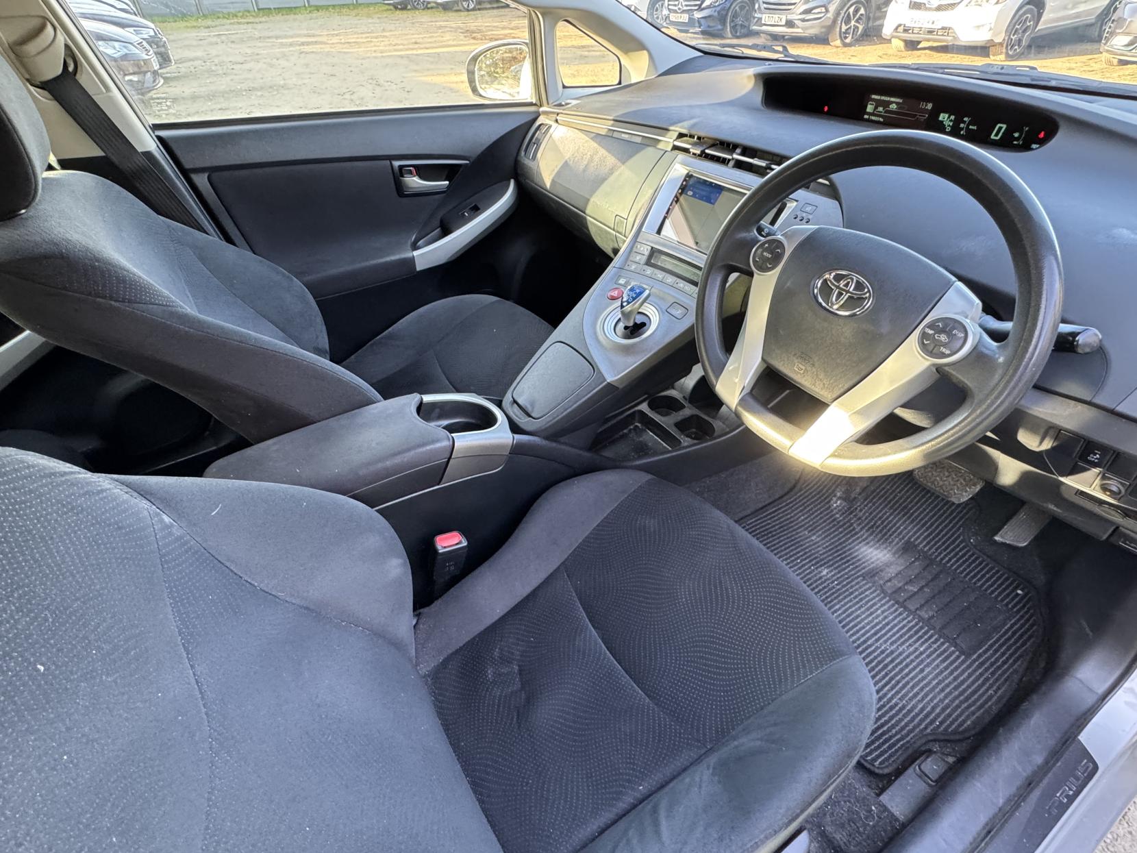 Toyota Prius 1.8 Hatchback (2009 - 2017)