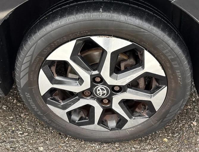 Toyota AYGO 1.0 VVT-i x-plore Hatchback 5dr Petrol Manual Euro 6 (71 ps)