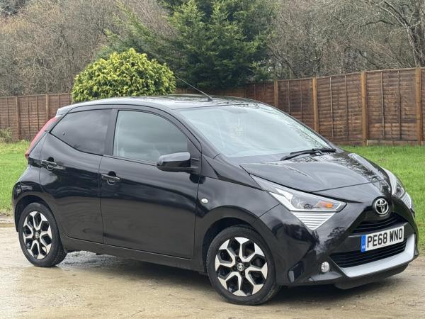 Toyota AYGO 1.0 VVT-i x-plore Hatchback 5dr Petrol Manual Euro 6 (71 ps)