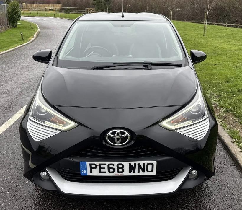 Toyota AYGO 1.0 VVT-i x-plore Hatchback 5dr Petrol Manual Euro 6 (71 ps)