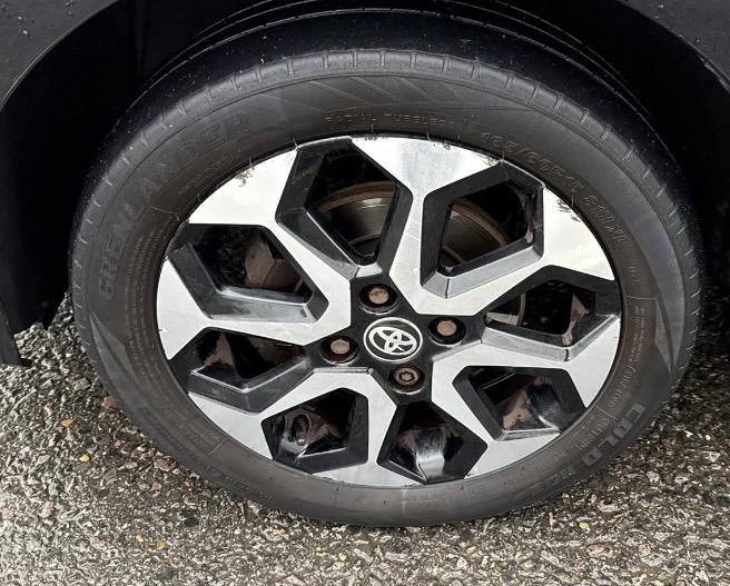 Toyota AYGO 1.0 VVT-i x-plore Hatchback 5dr Petrol Manual Euro 6 (71 ps)